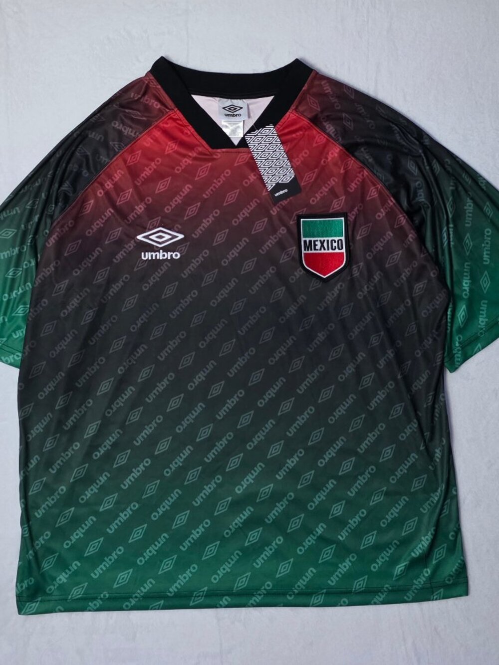 Mexico Umbro Soccer Jersey Green Red Black Futbol Men’s L NWT